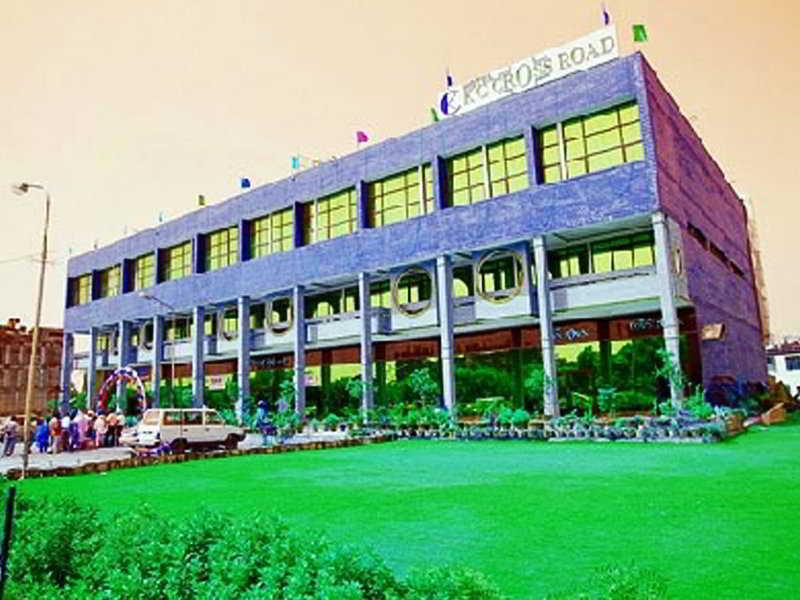 Kc Cross Road Hotel Panchkula Exterior photo