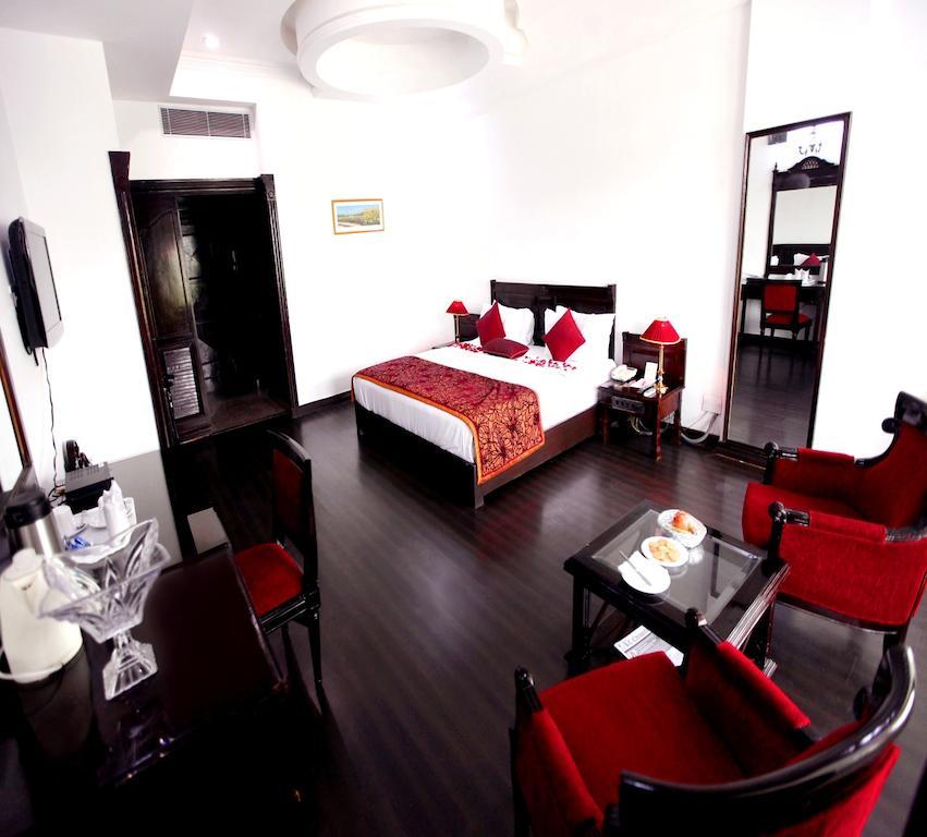 Kc Cross Road Hotel Panchkula Exterior photo